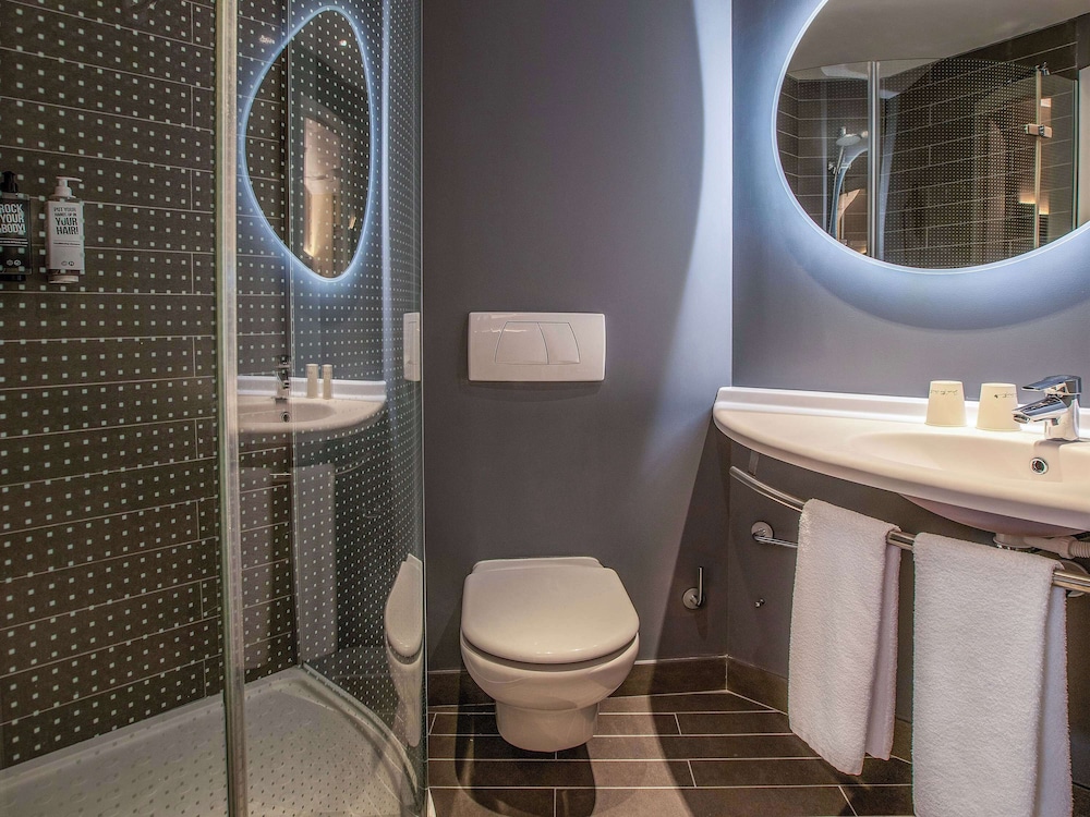 غرفة سوبيريور بسرير مزدوج، Ibis Malaga Centro Ciudad Hotel 4/8