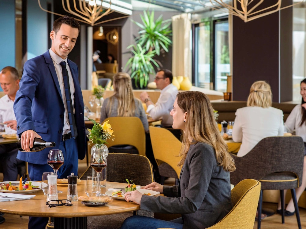 Mercure Dijon Centre Clemenceau 49/78