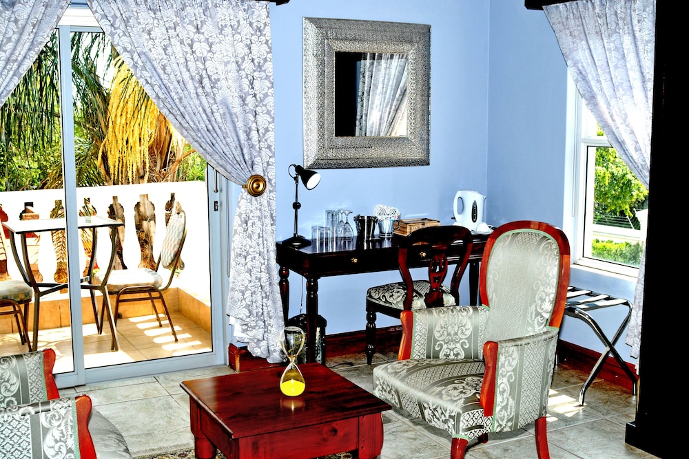 All Seasons Boutique Hotel 81/100