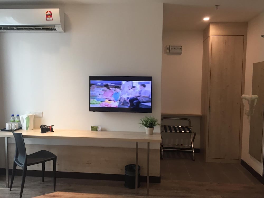 Fuller Hotel Kulim 48/49