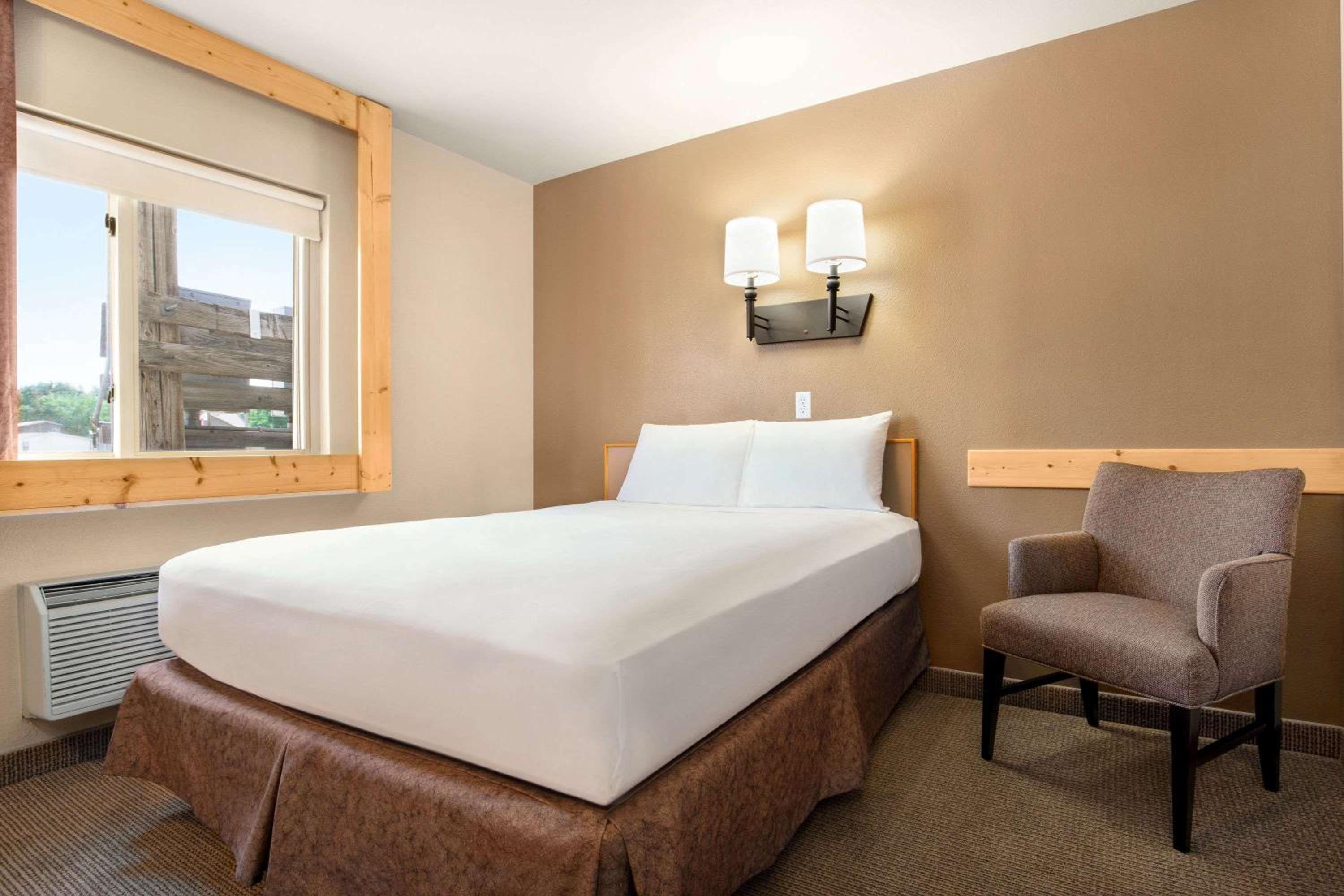 Travelodge By Wyndham Guernsey 9/29