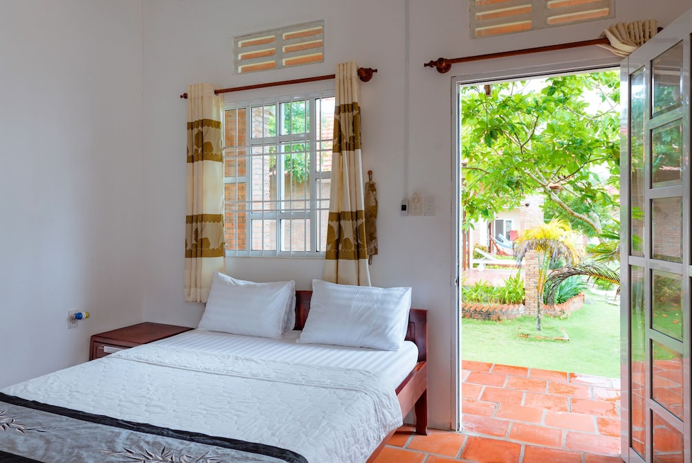 Vung Bau Resort 15/66