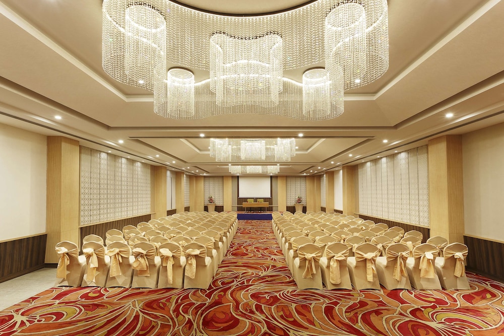 Sarovar Portico Outer Ring Road Bengaluru 43/61