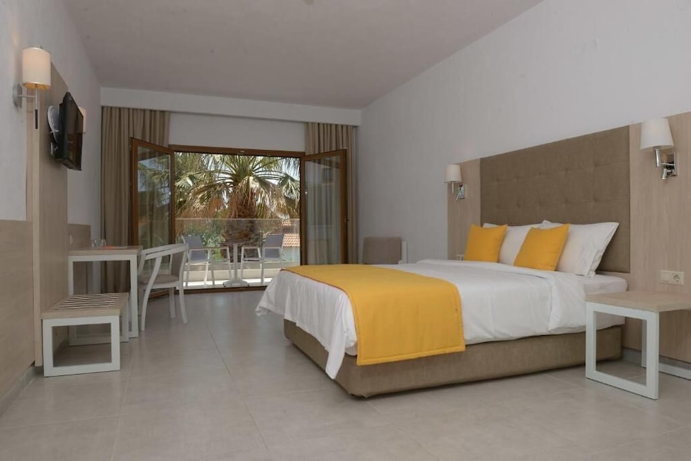 Aristoteles Holiday Resort & Spa 20/70