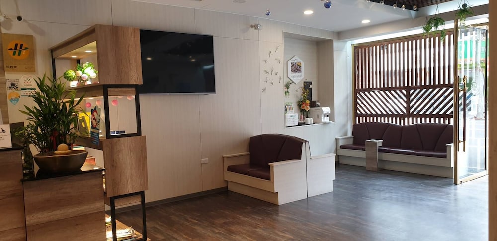 TAPENG BAY HOLIDAY HOTEL 44/52