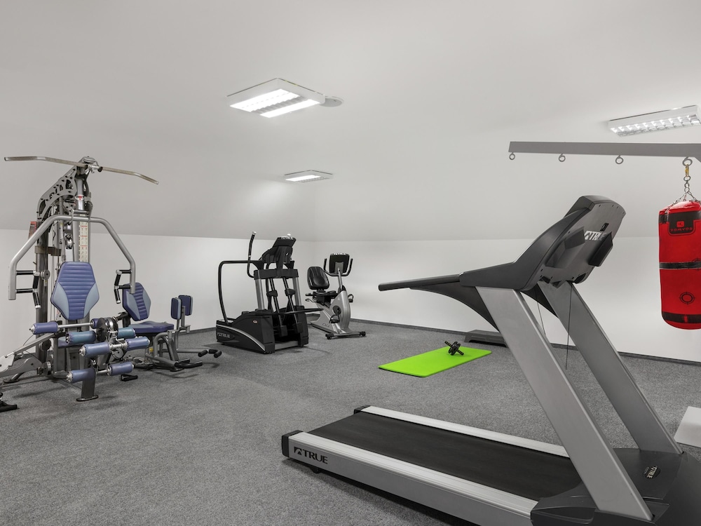 Mercure Szekesfehervar Magyar Kiraly 40/64