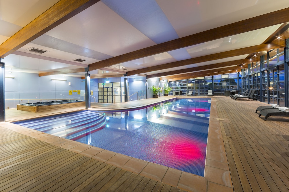 Novotel Canberra 42/72