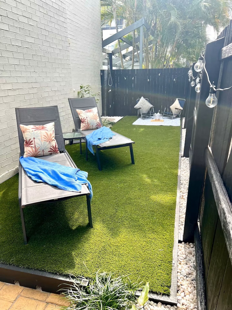 Beachside Mooloolaba 32/59