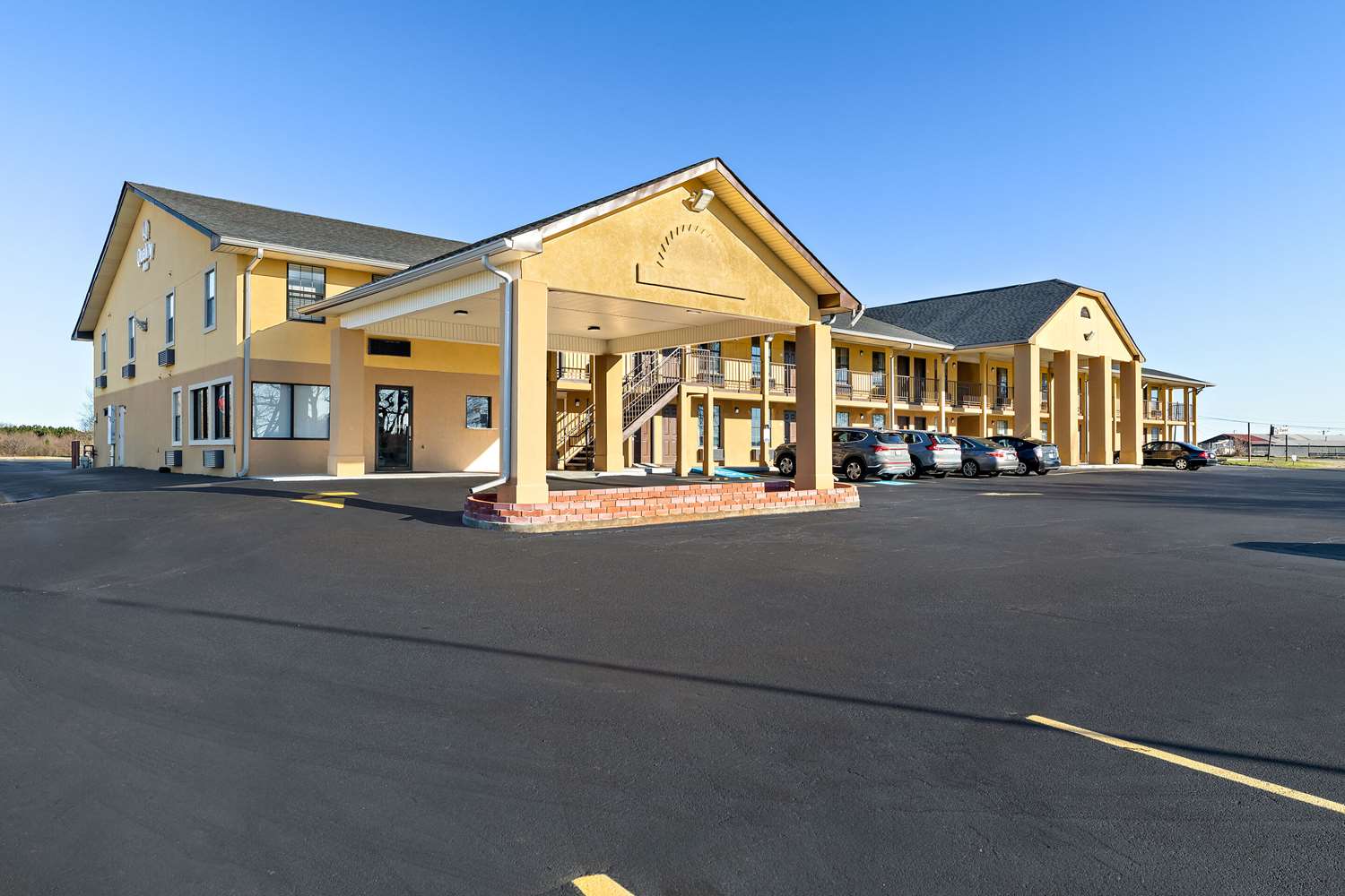 Quality Inn Monroe, GA 30/33
