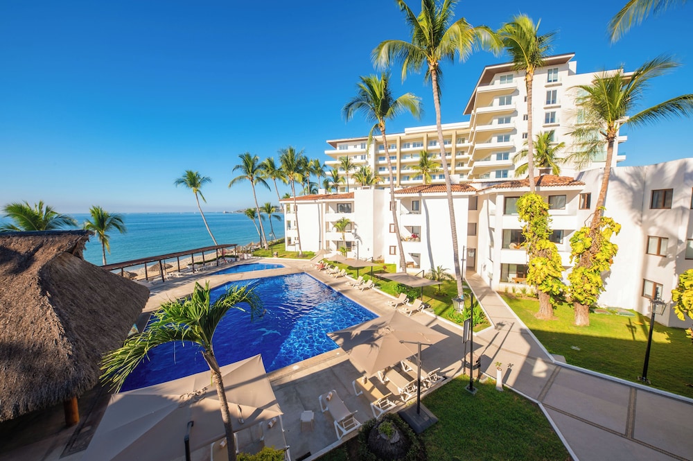 Vista Vallarta All Suites on the Beach 40/75