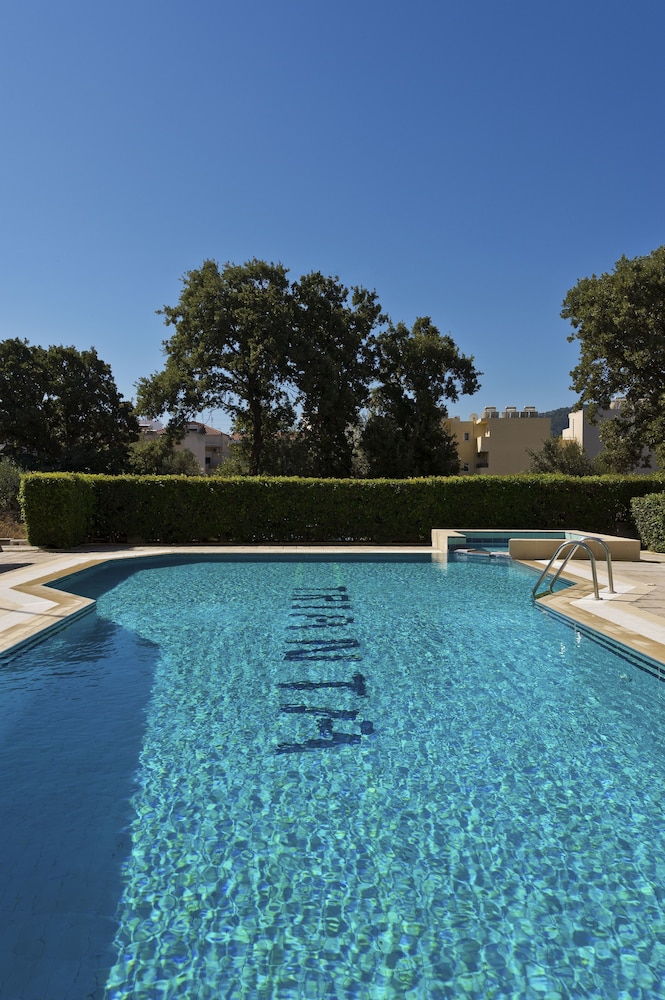 Trianta Hotel Apartments 14/33