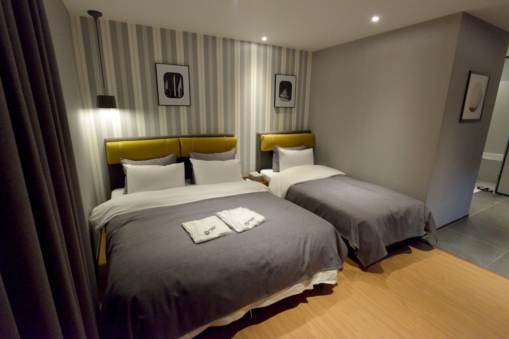 Brown Dot Hotel Masan 10/50