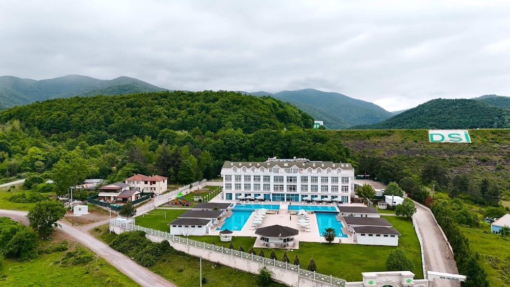 The Green Oasis Hotel Spa 44/47