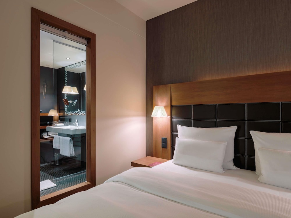 SUPERIOR, TWIN BEDS