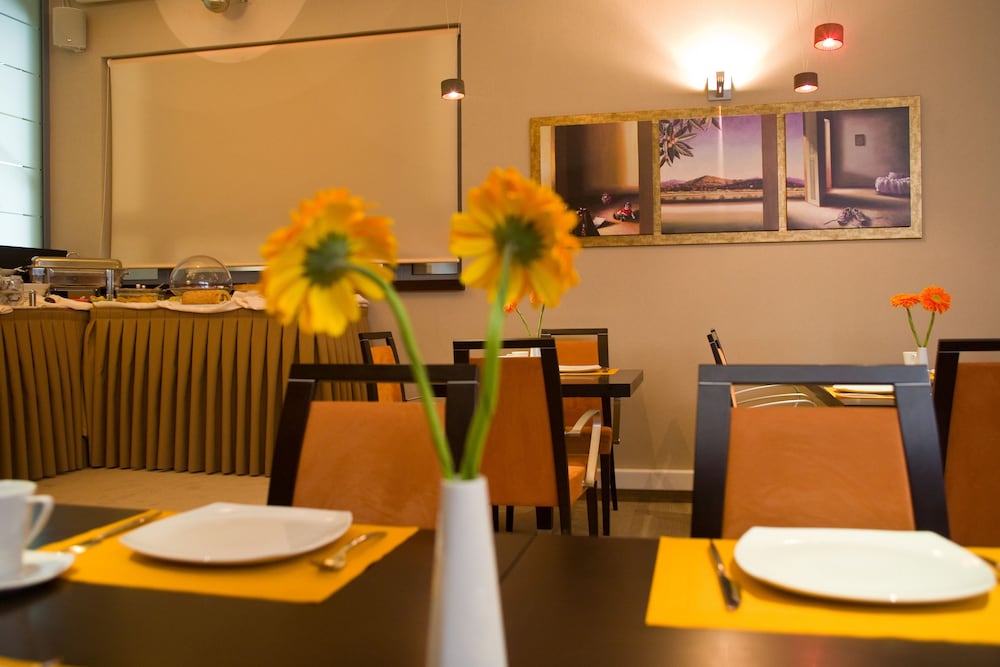 ALEXANDROS BOUTIQUE HOTEL 50/70