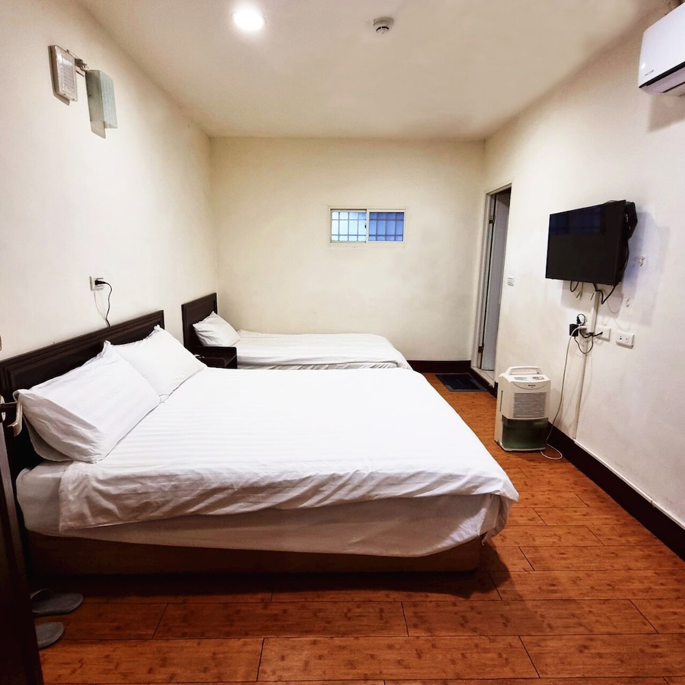 1 BEDROOM, COMFORT, TRIPLE