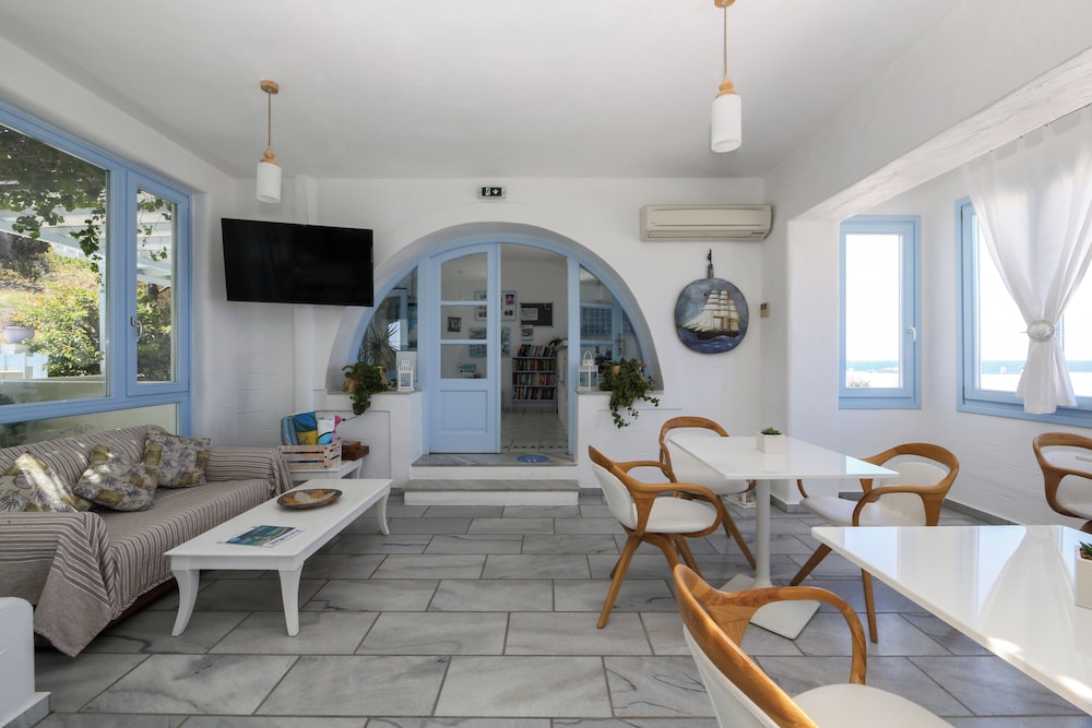 Stratos Apartments and Studios 28/45