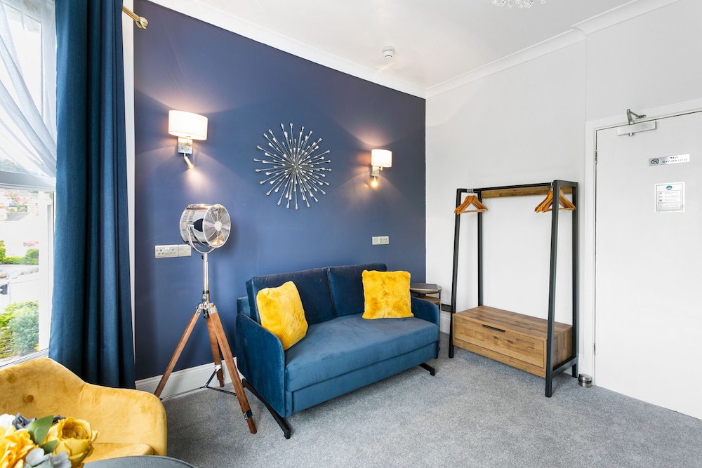 Mount Edgcombe Guest House 40/59