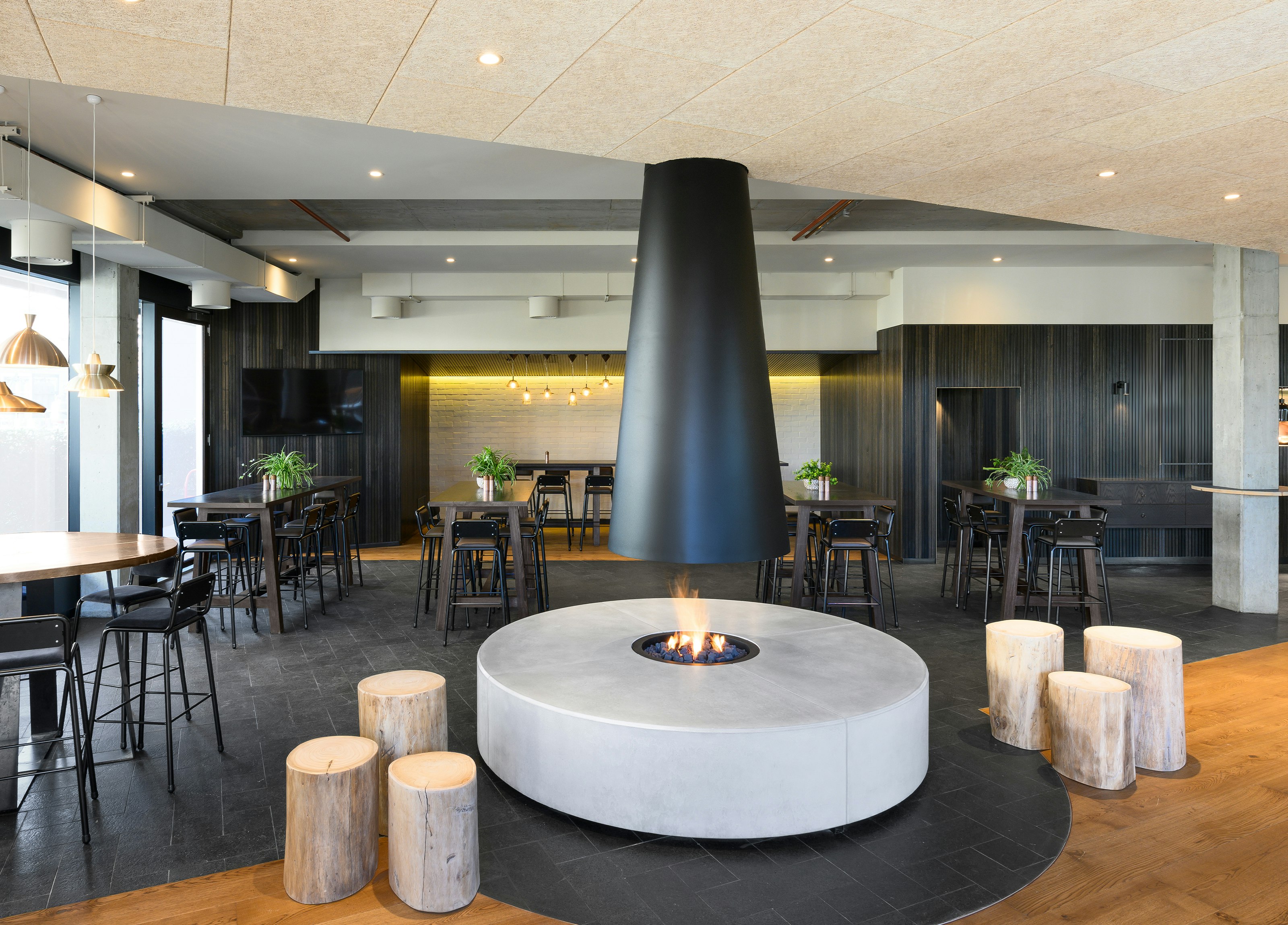 Hotel Realm 44/54