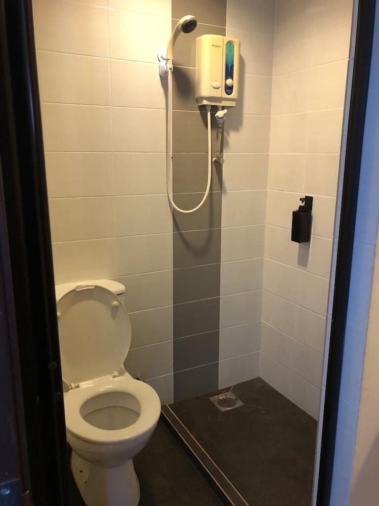 So Hotel 30/36