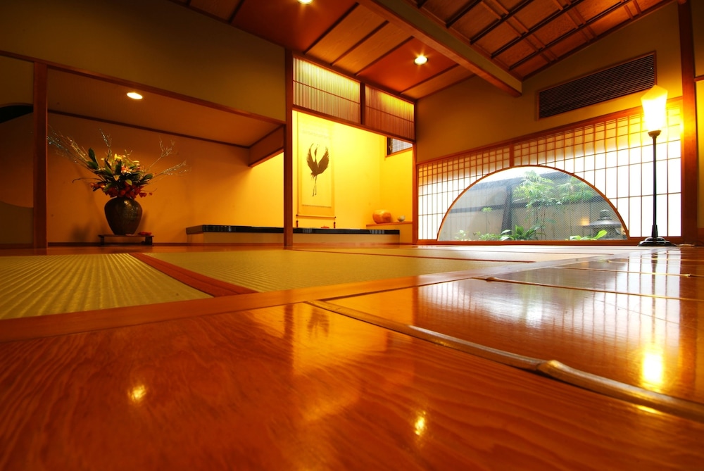 ONISHIYA SUISHOEN 21/60