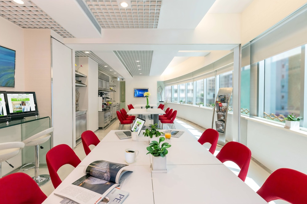 Iclub Wan Chai Hotel 30/42