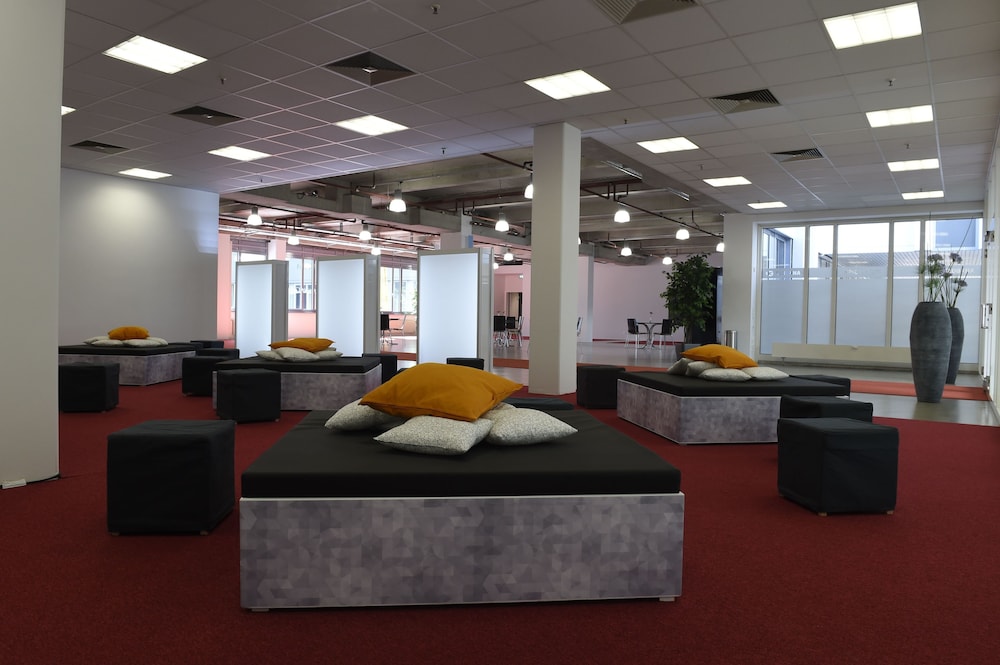 Globana Airport Hotel 26/46