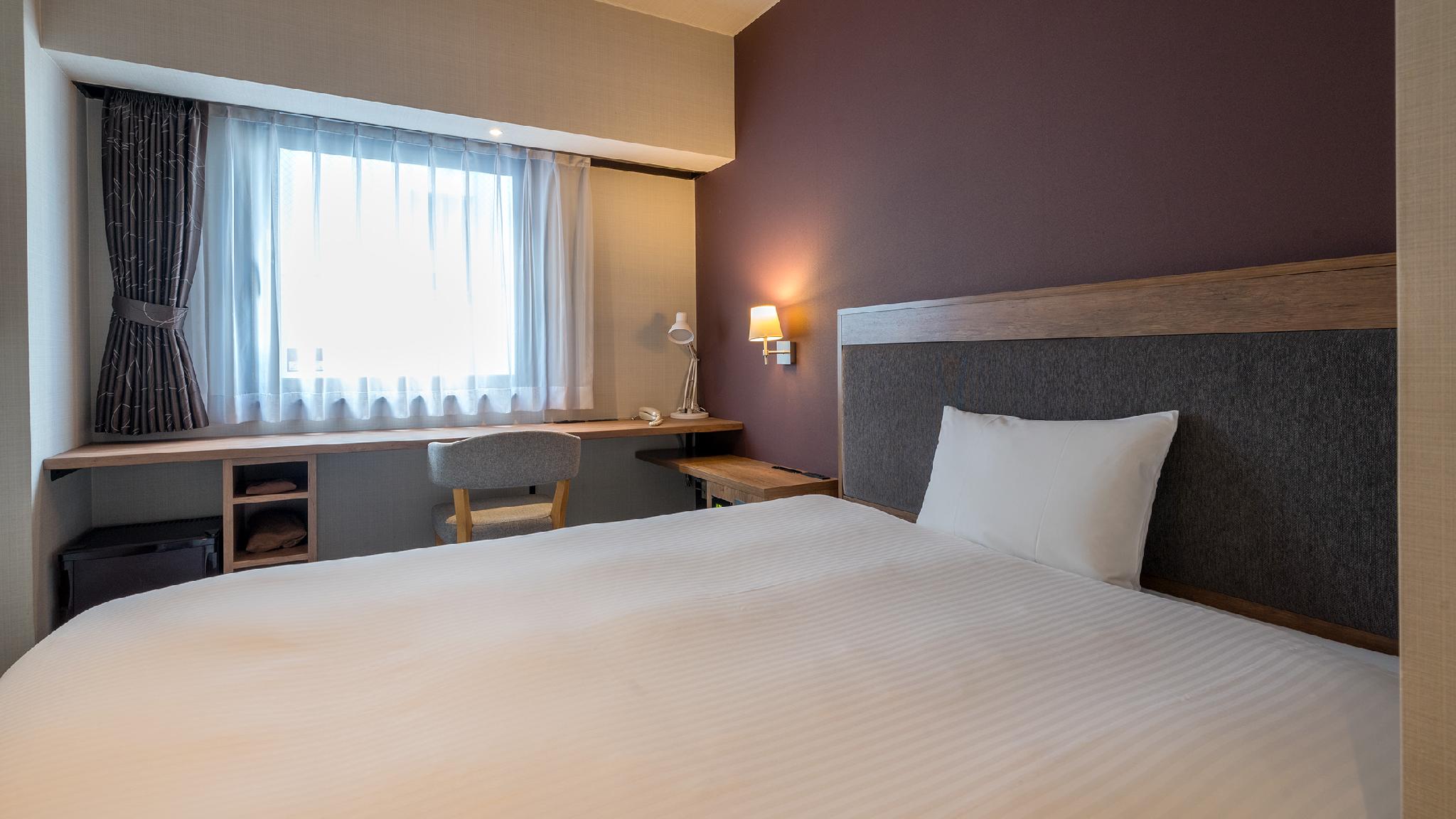 1 Bedroom, Semi Room, Standard, Queen Bed, Smoking