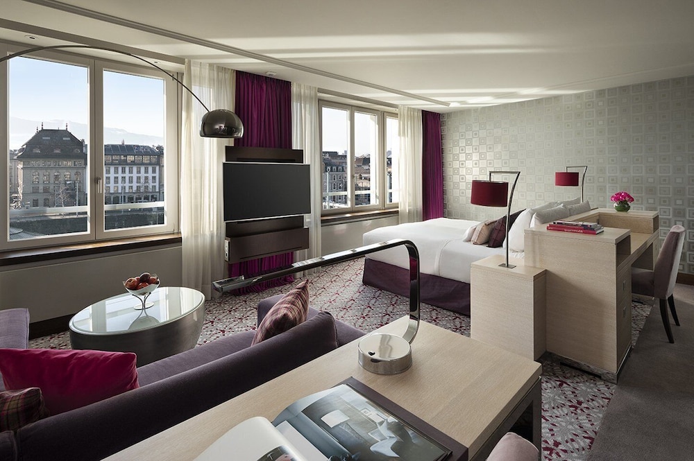 Mandarin Oriental, Geneva 40/82