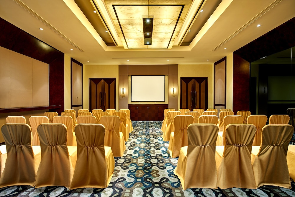 Crowne Plaza Tianjin Binhai 37/50