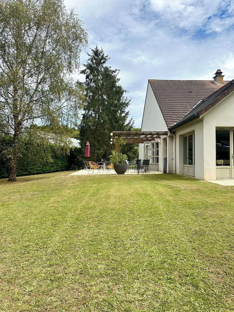 Campanile Chantilly 44/50