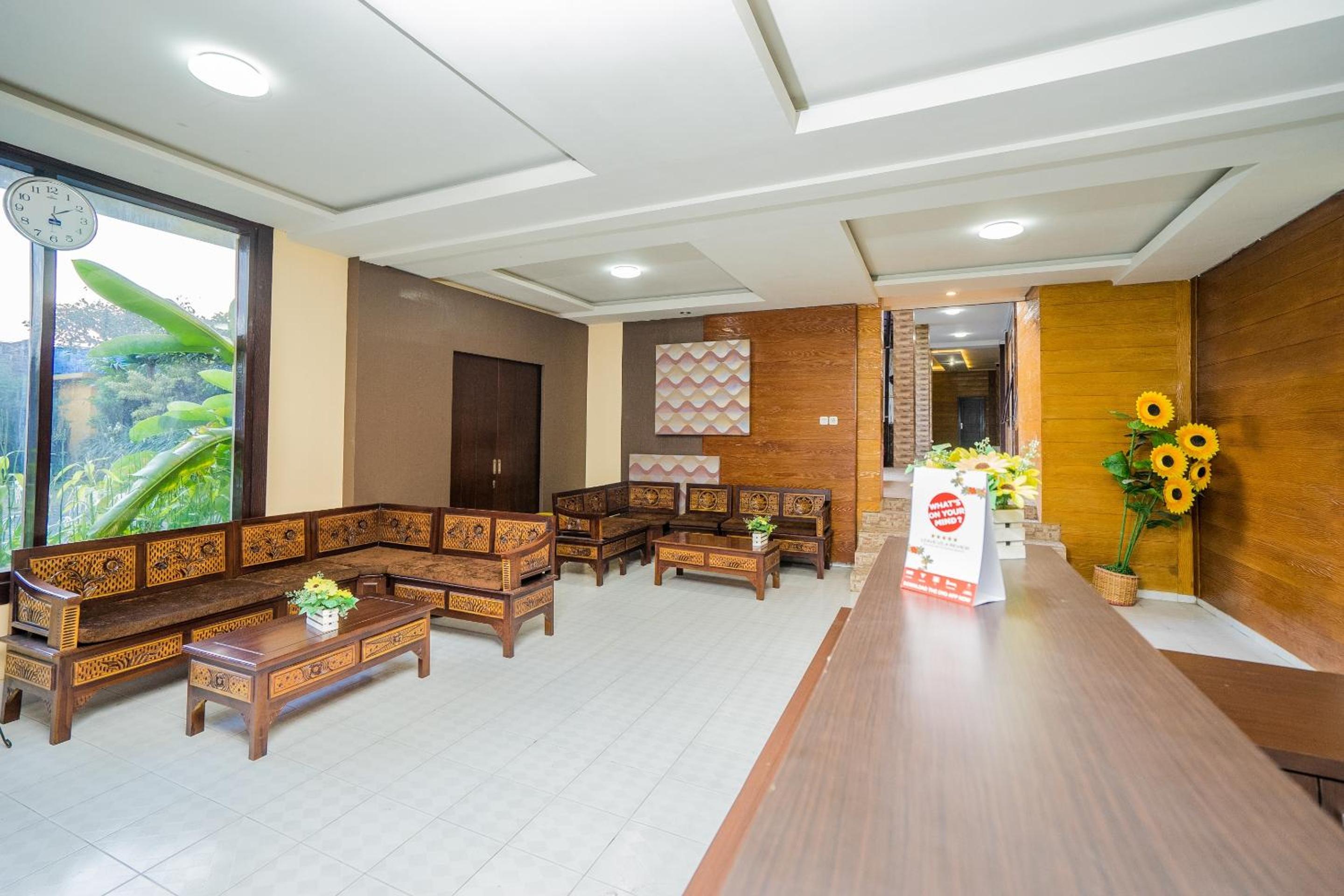 Hotel O Central Batu Near Jatim Park 3 Formerly Bunga Matahari Hotel 40/50