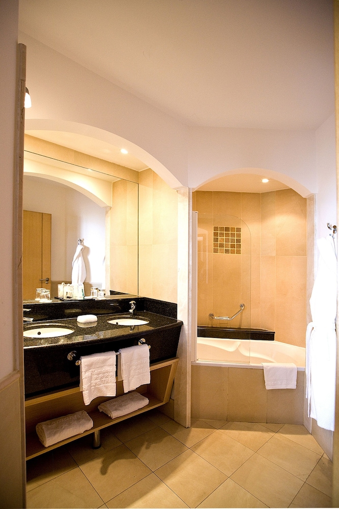 Les Flamants Roses Thalasso Spa 9/83