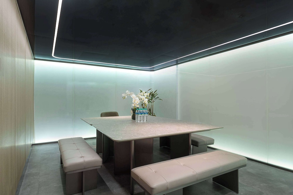 Ramada Encore by Wyndham Wuhan Int'l Conference Center 33/33