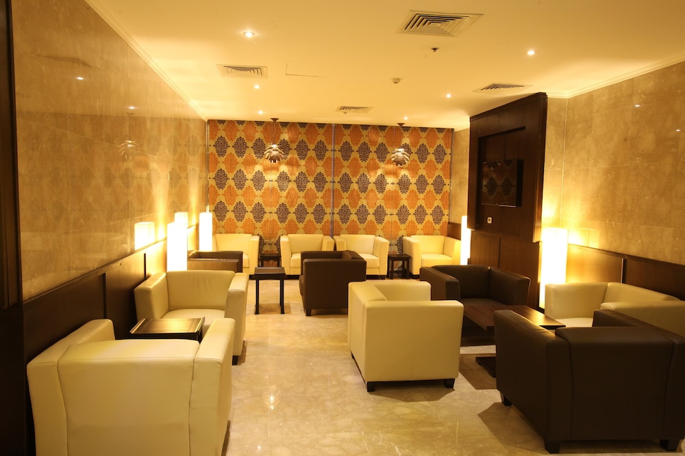 Golden Ocean Hotel 41/42