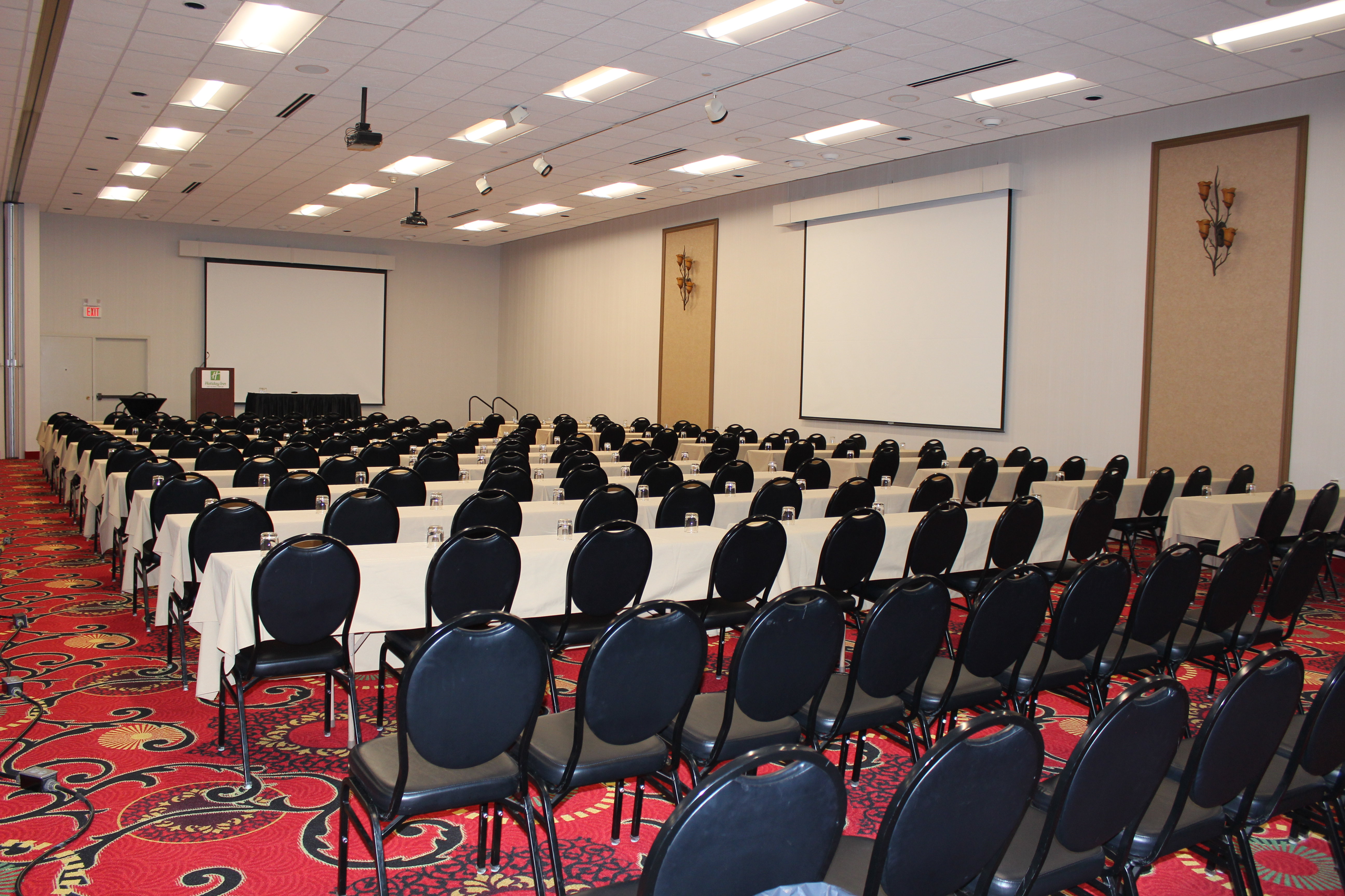 Holiday Inn Des Moines Airport Conf Center 69/79