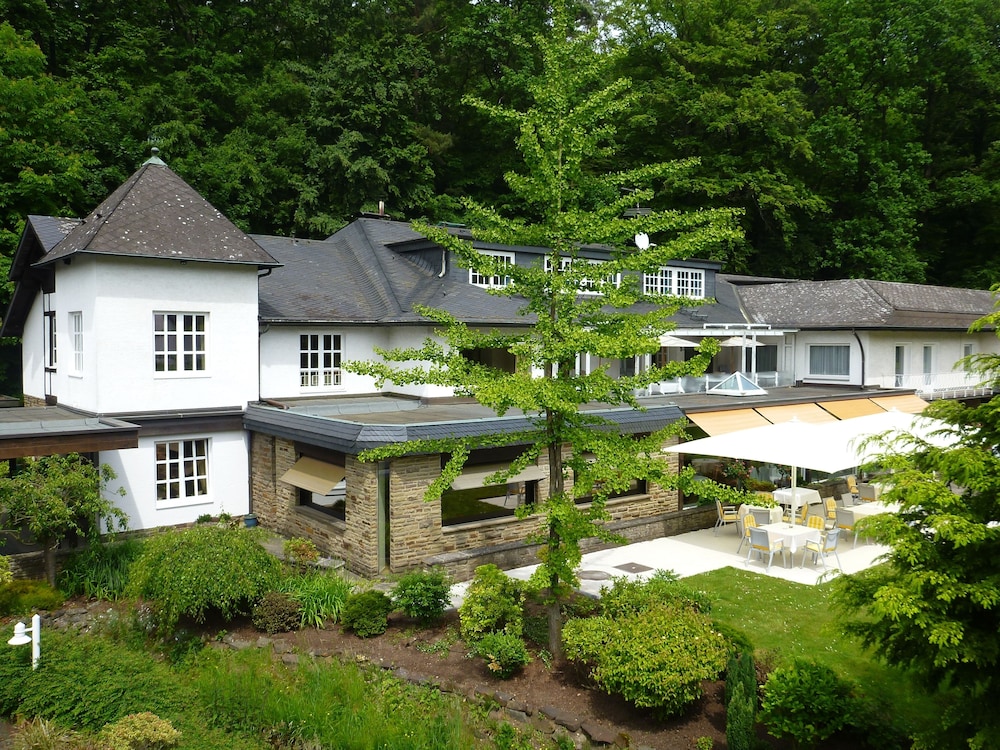 Romantik Waldhotel Mangold 55/66