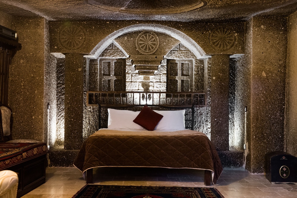 Antique Terrace Suites 9/50
