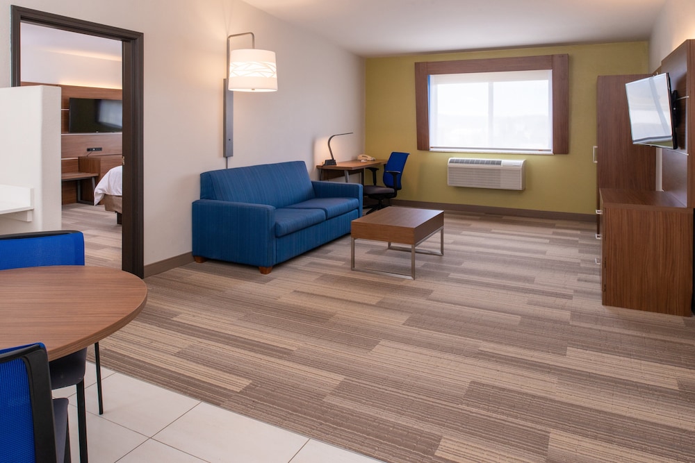 Holiday Inn Express Hotel And Suites Gunnison 49/73