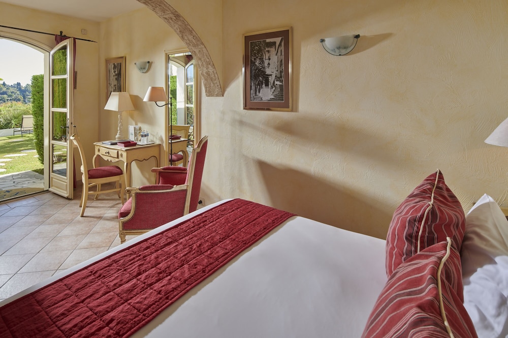 Hotel La Grande Bastide 28/75