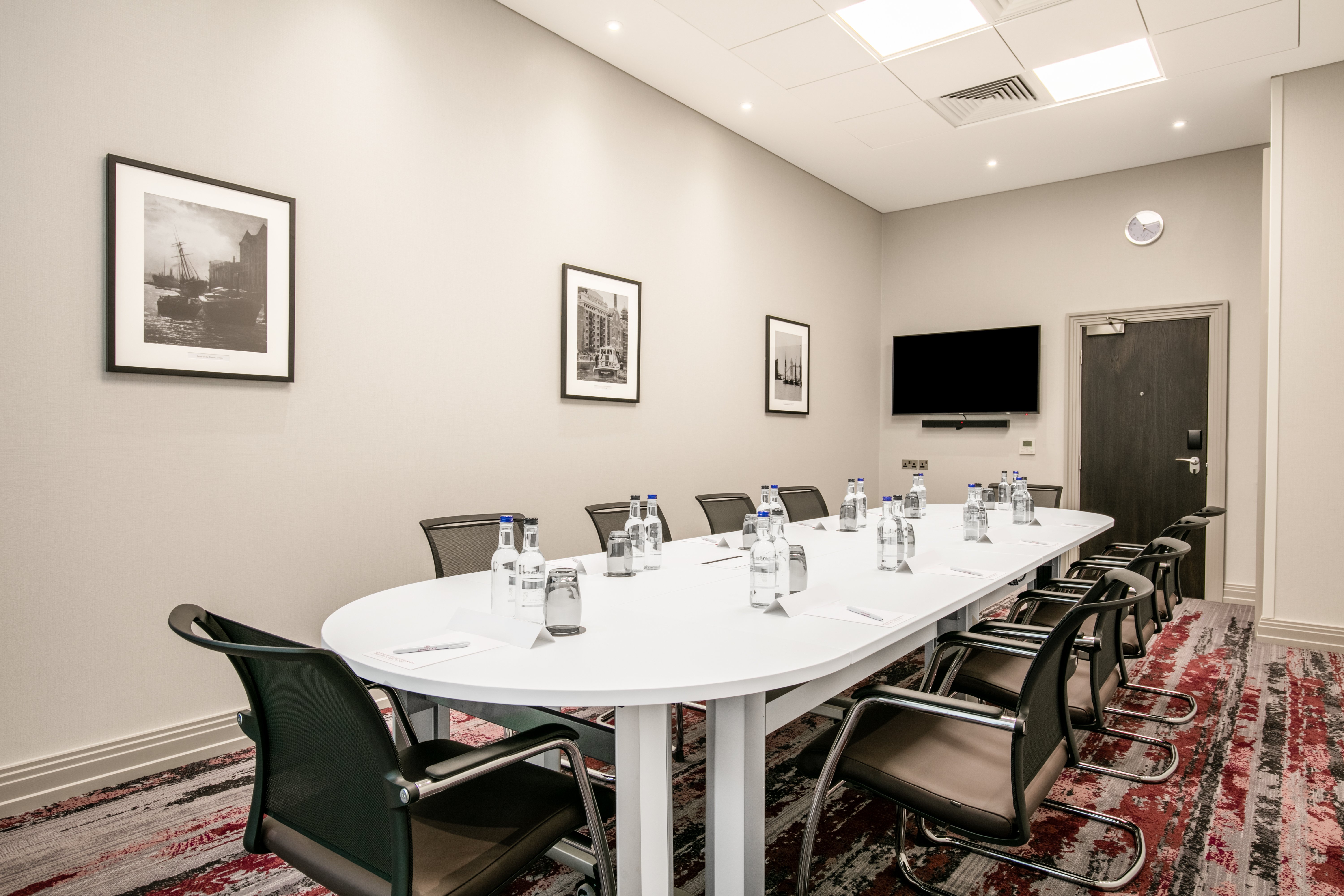 CROWNE PLAZA LONDON DOCKLANDS 53/71