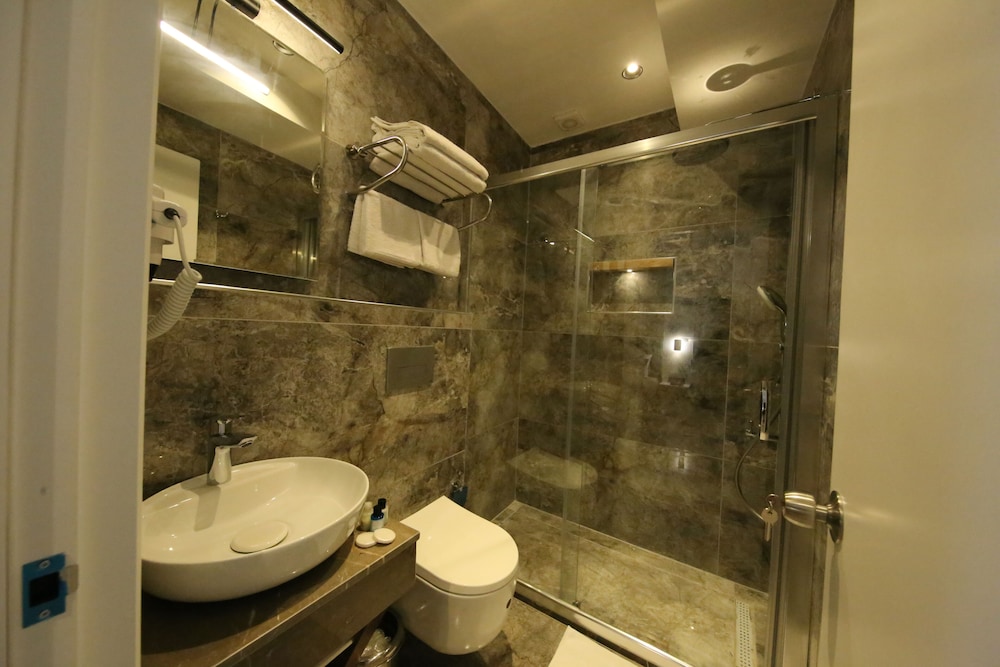 Axu Istanbul Airport Hotel 59/60