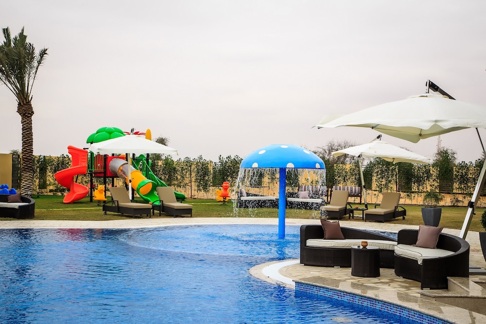 Western Hotel - Madinat Zayed 38/41