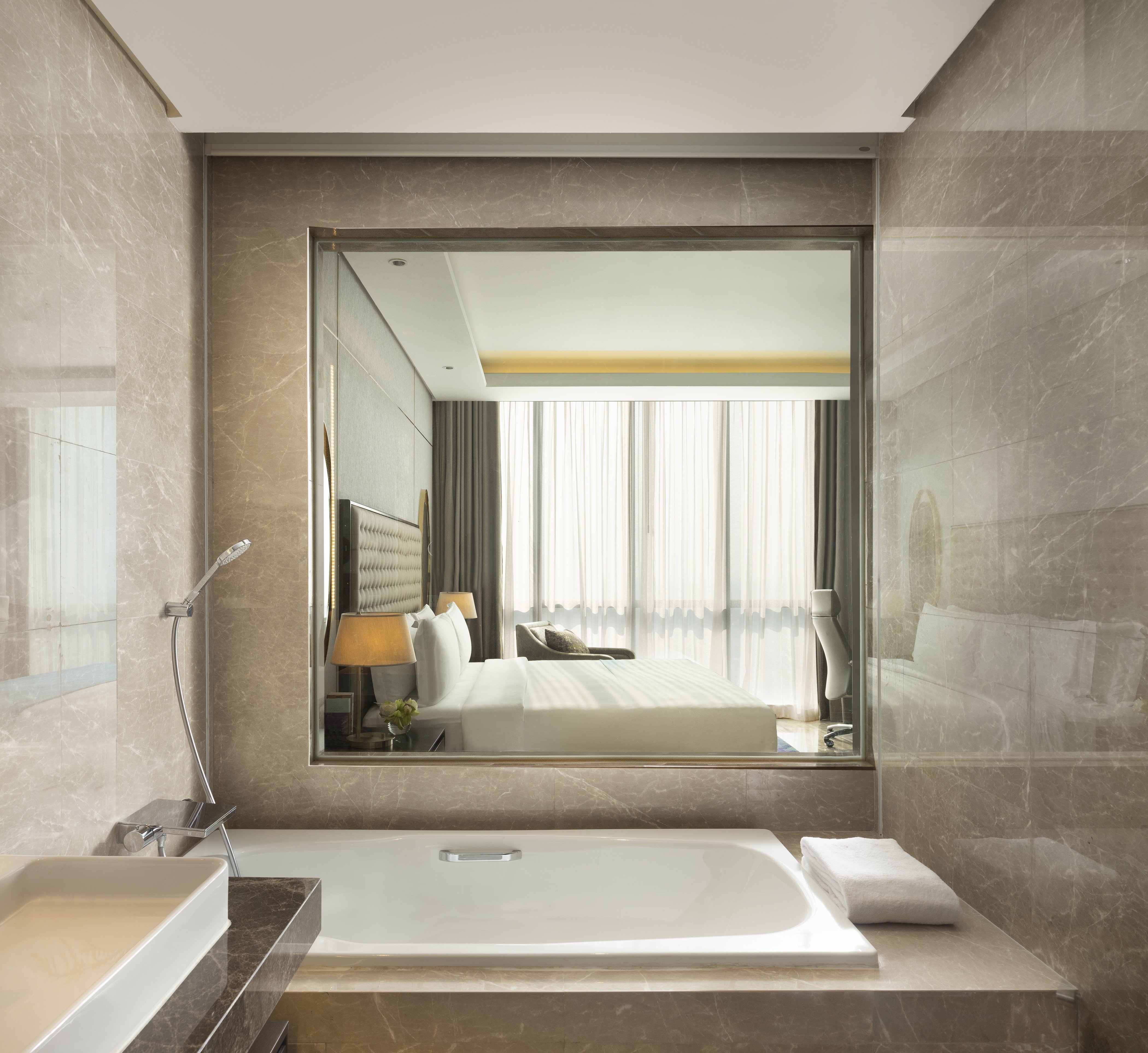 Intercontinental Jakarta Pondok Indah 75/76