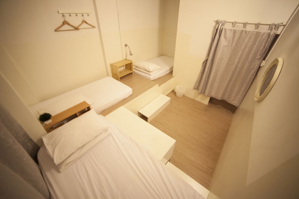 Blanc Inn 24/50