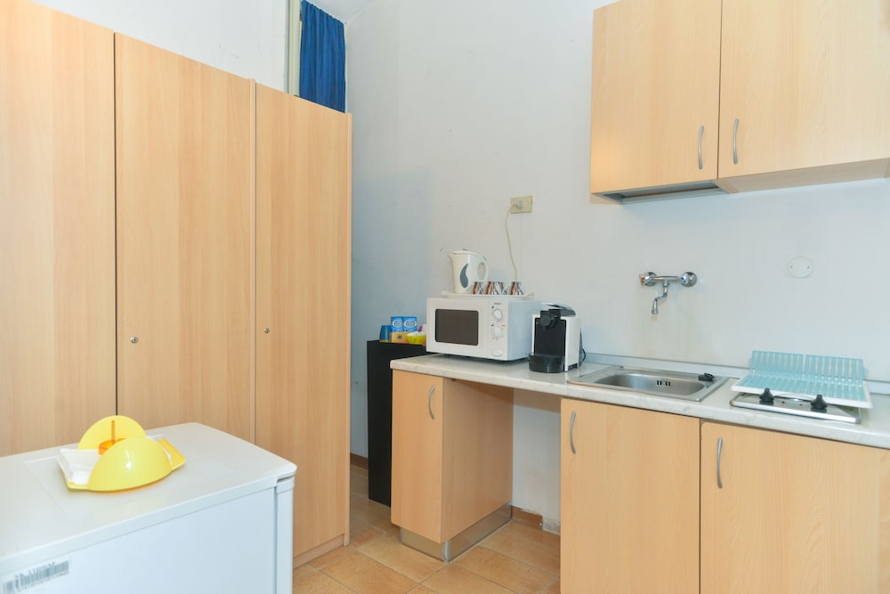 Trani B T Rooms 45/46