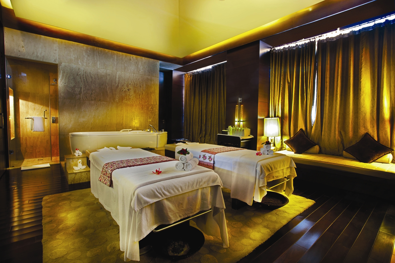 The Leela Ambience Gurugram Hotel And Residences 23/80