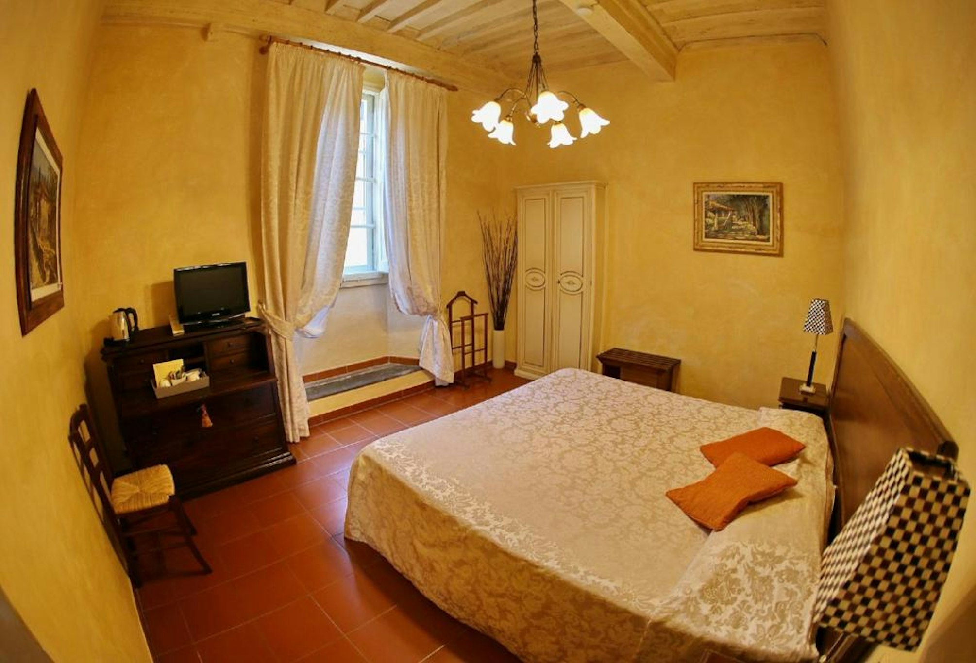 Italia Hotel 10/33