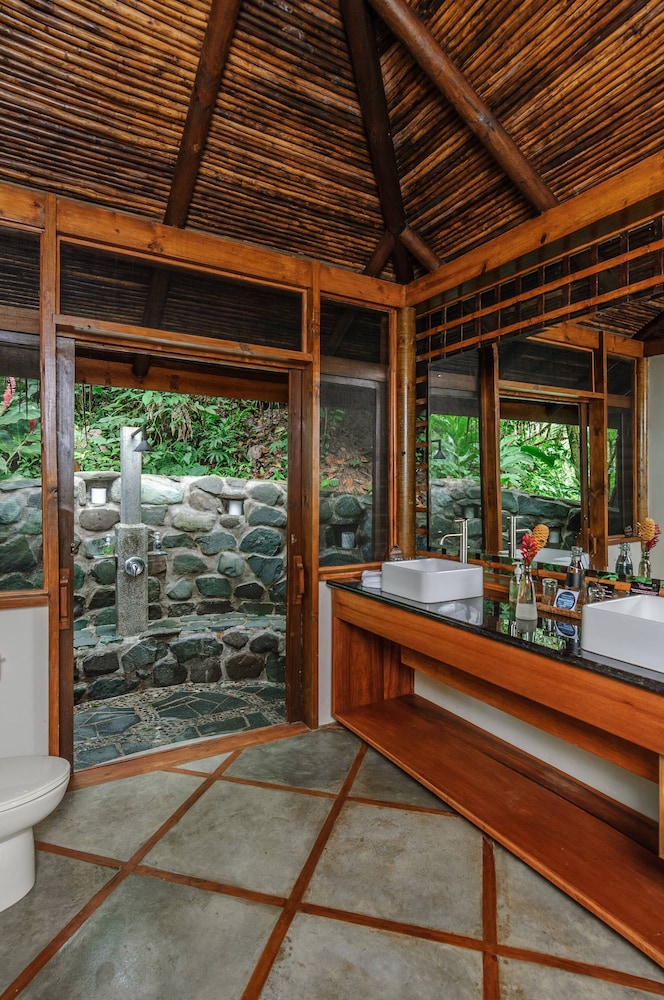 Pacuare Lodge 16/65