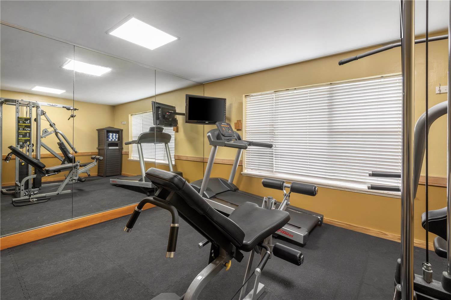 Best Western West Greenwich Inn 16/24